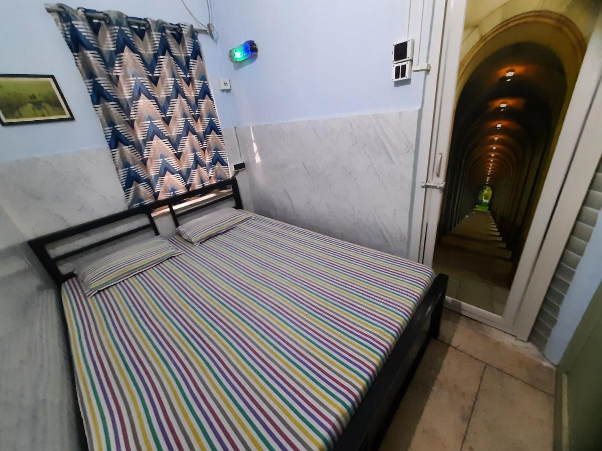 Bubble Beds Hostel *