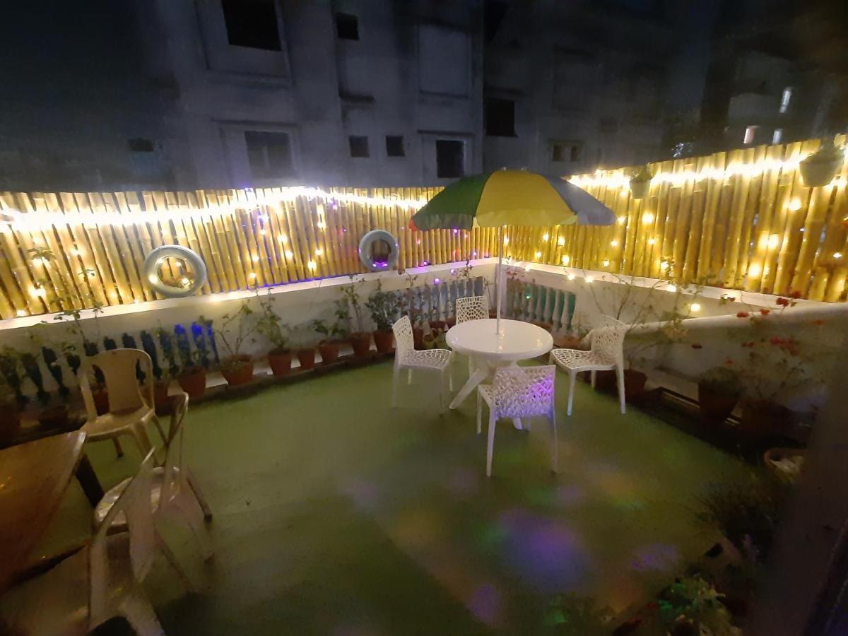 Hostel Bubble Beds Kolkata