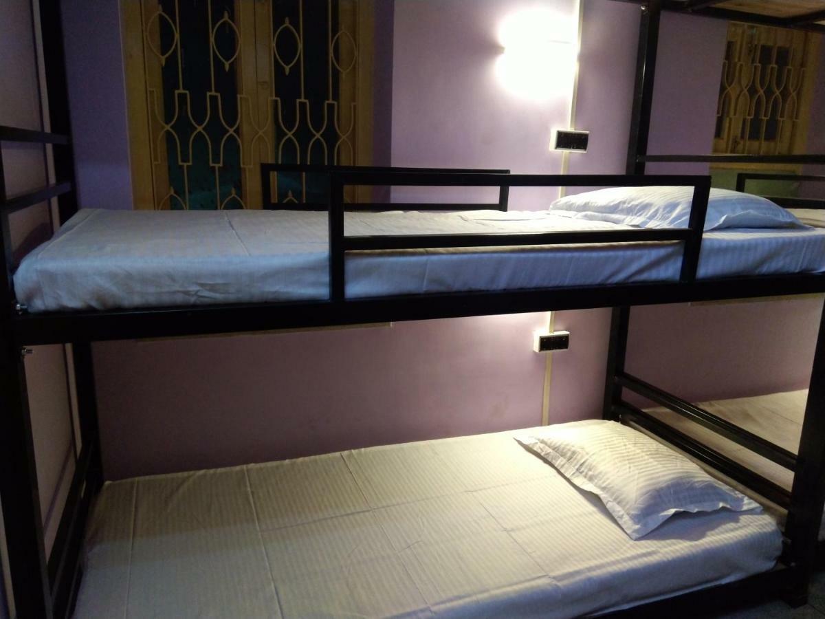 Bubble Beds Hostel Kolkata