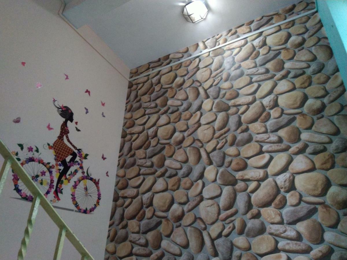 Bubble Beds Hostel *